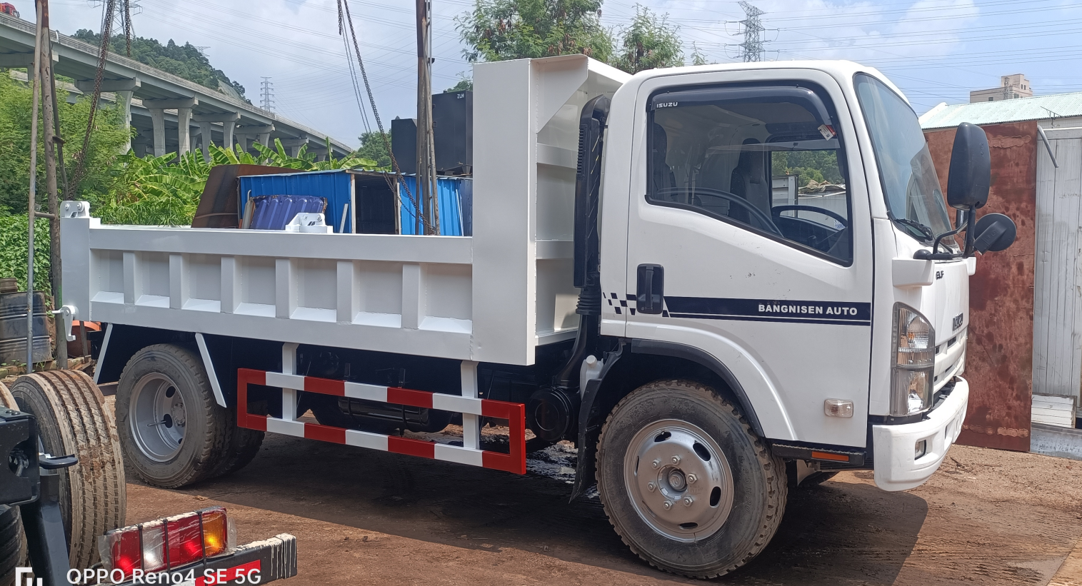 Factory price 700P used isuzu dump truck  4x2 LHD  Tipper Transportation with 4HK1 engine