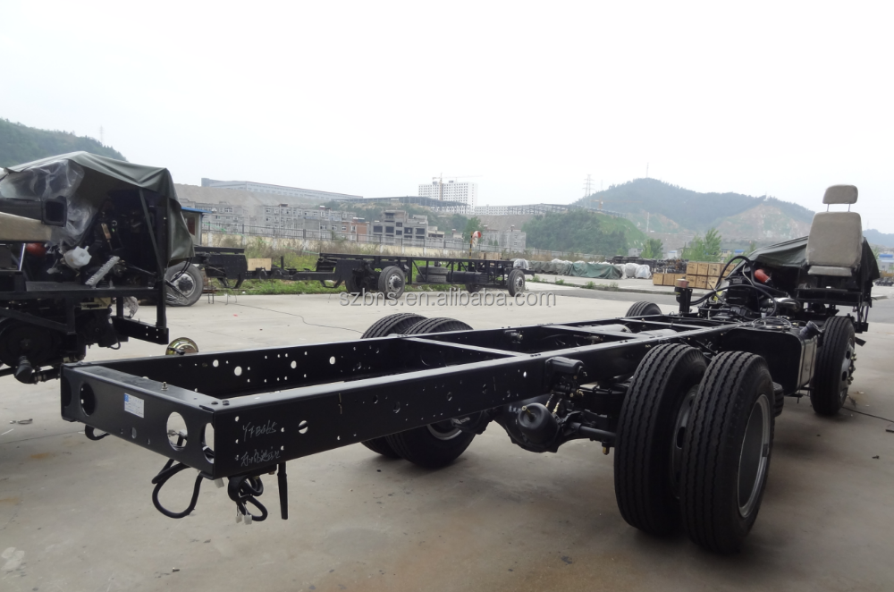 OEM LHD/RHD 7M-12M Bus Chassis With CUMMINSs Engine For Sale