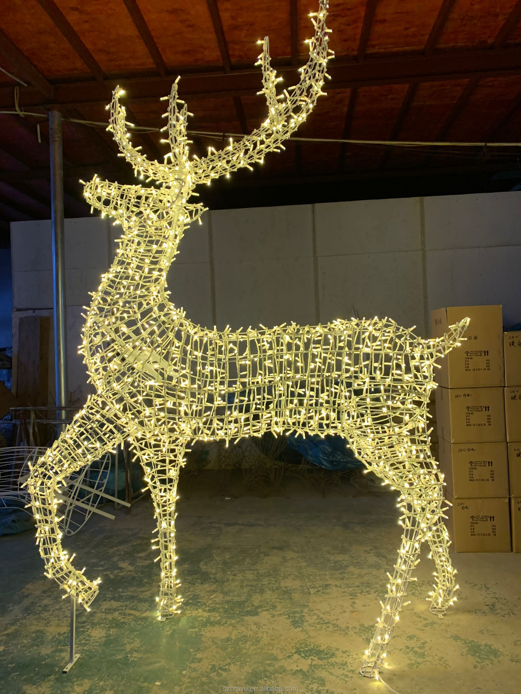 2024 Commercial Outdoor Waterproof Christmas Display 3D Giant Reindeer Motif Light Street Sculpture Decoration LED Light