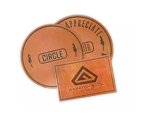 Factory custom high quality embossed private leather labels hand made custom brown genuine leather label, leather patch, jeans