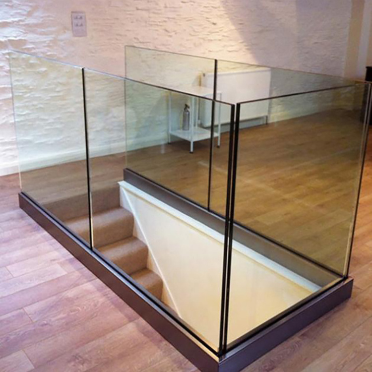 Customized Clear Tempered Laminated Glass For Balcony Railing Balustrade