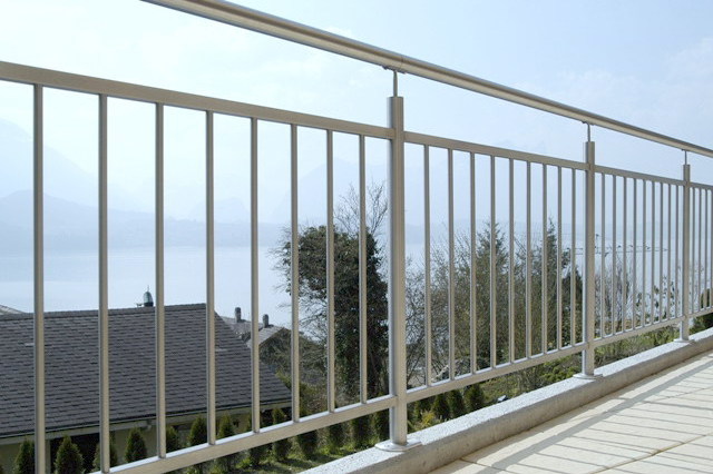 Modern Stainless Steel Pipe Railing Designs For Balcony Balustrade