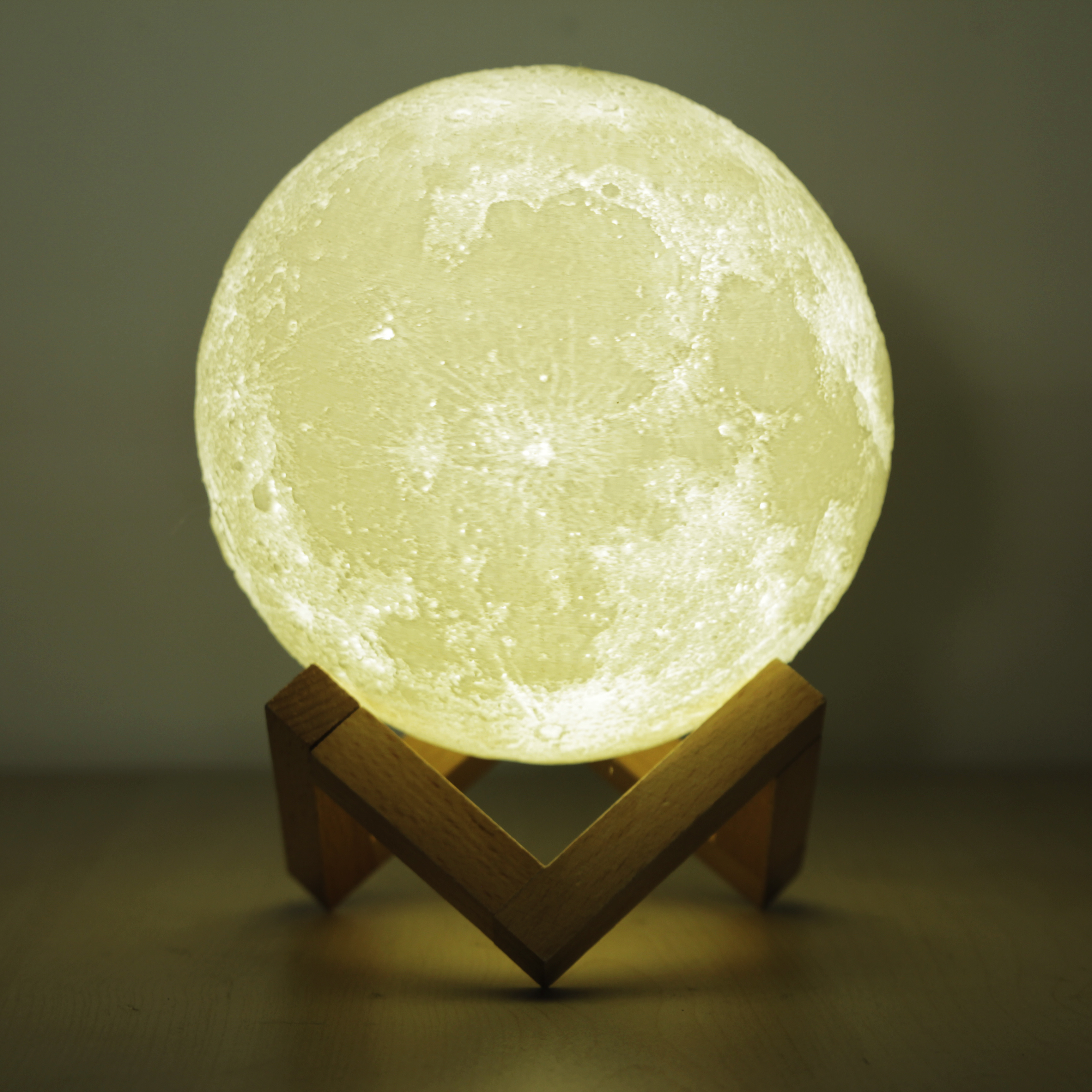 2022 Promotion Moon Lamp Kids Night Light Galaxy Portable Colorful Led Speakers For Party