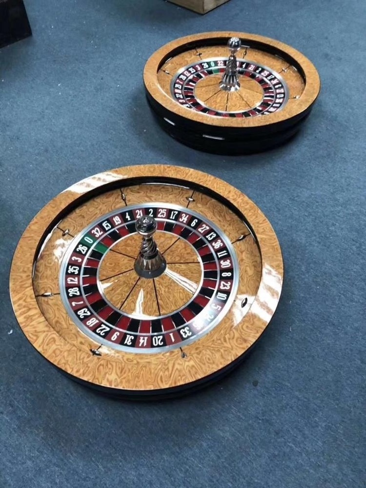 Baccarat Texas Poker Blackjack  32INCHES solid wood roulette wheels wholesale