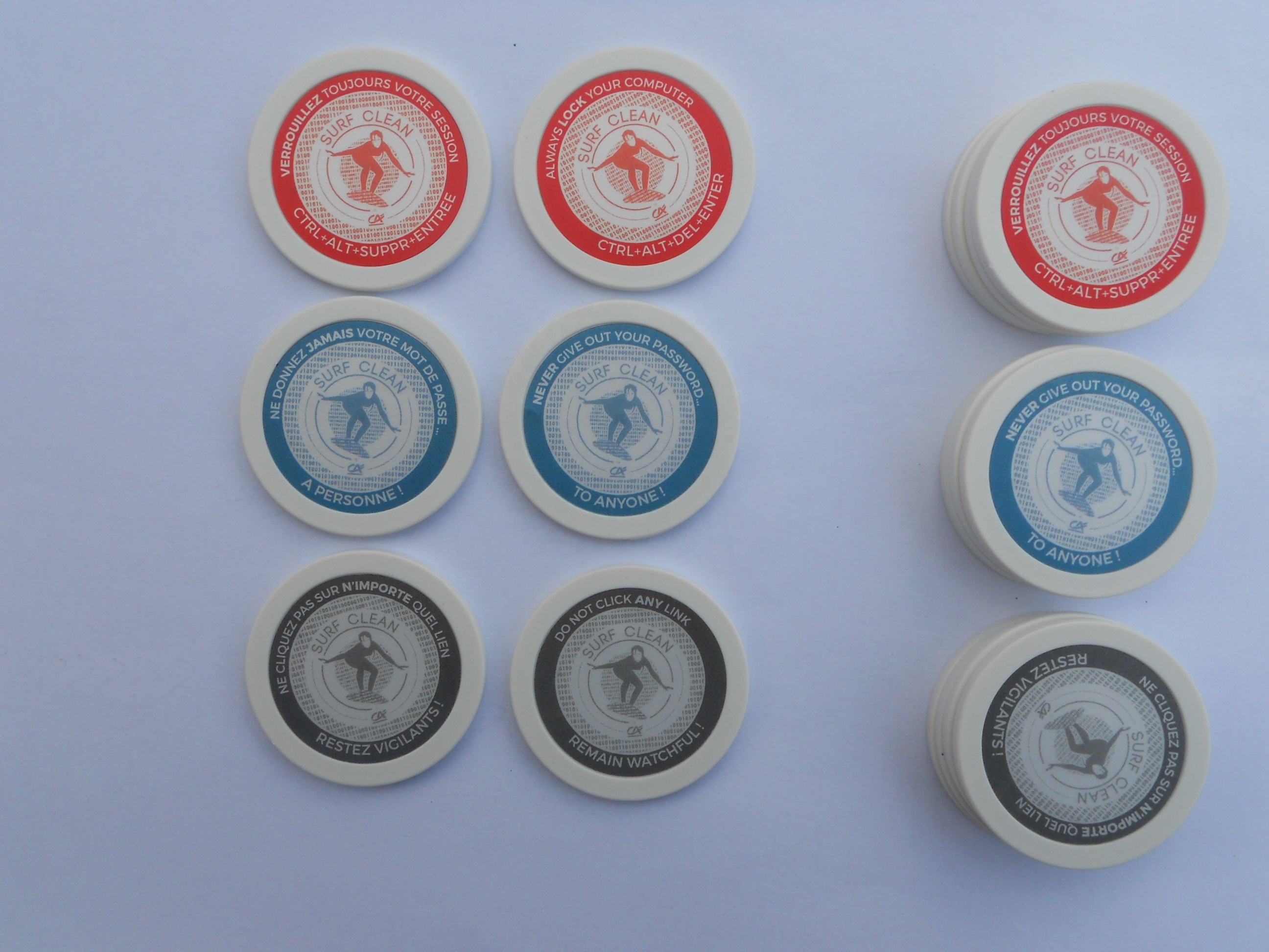 11.5G plastic jetons with stickers inlay