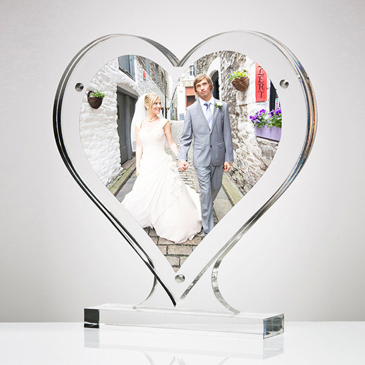 Custom Heart shaped photo frame Magnetic Clear Acrylic picture frame