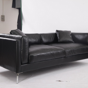 Giorgio Soressi Design Italian Modern Living Room Furniture Full Grain Black Leather Como Sofa