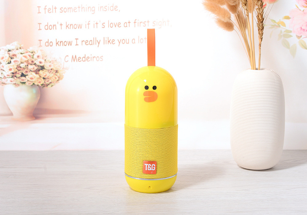 New mini true wireless portable cartoon doll children speaker subwoofer creative gift speaker with 5.0 fm tf usb port