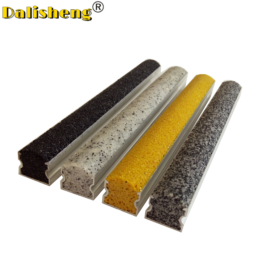 high quality carborundum stair nosing black yellow