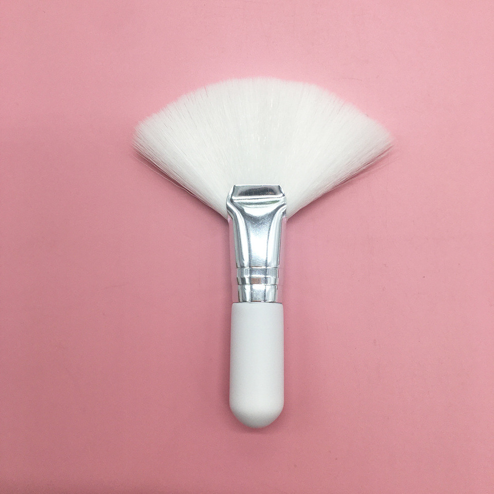 Portable Fluffy Fan Brush Short Handle Soft Facial Makeup Brush Cosmetic Applicator Tools For Peel Mask