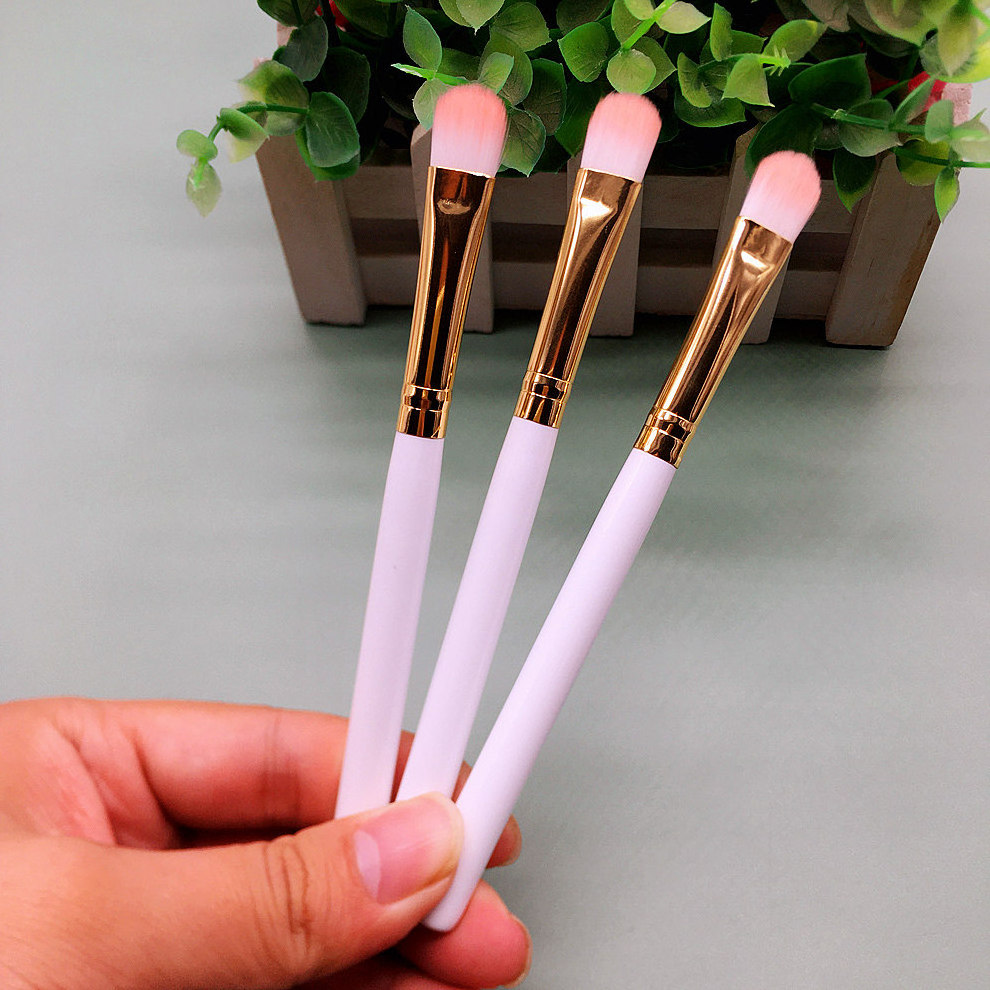 Flat Eye Shadow Brush Soft Shader Makeup Brush Suitable for Wet and Dry Eyeshadow