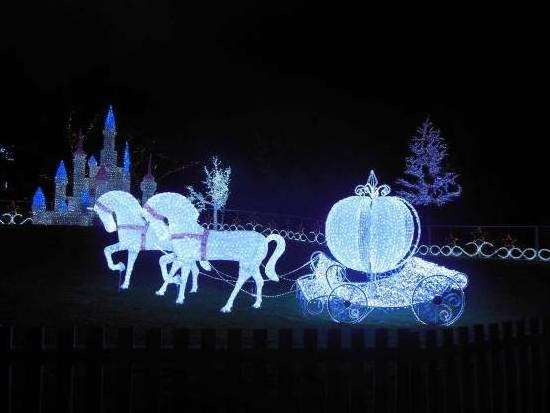 Holiday Lighting Park Decoration Outdoor Halloween Decorations Large Luxury Horse Carriage Motif Lights