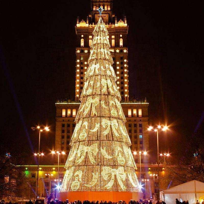 Grand Holiday Square Decoration Outdoor Waterproof Christmas Tree 2022 Lighting Christmas Tree Yellow