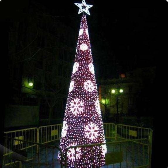 Grand Holiday Square Decoration Outdoor Waterproof Christmas Tree 2022 Lighting Christmas Tree Yellow