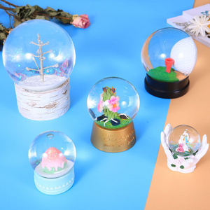 Dubai Switzerland New York Wedding Birthday Party Waterglobe Polyresin Snow Globes Gift Souvenir For Guests