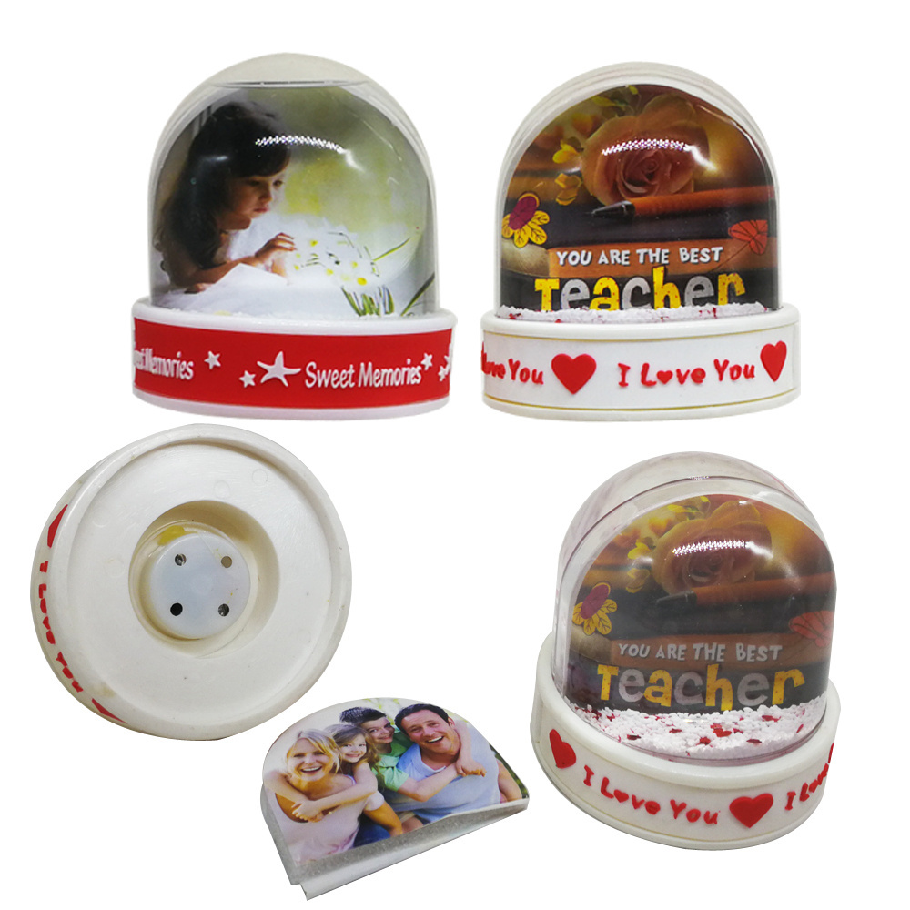 Plastic Base With PVC Customized Strip Glitter Photo Ball Picture Led Music Snowglobes With Snowflake