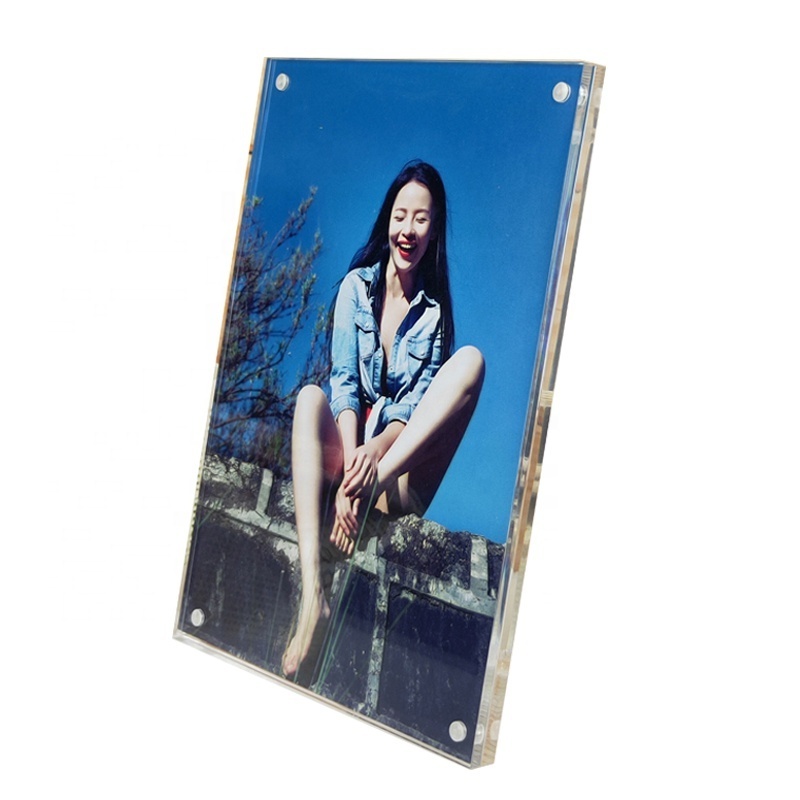 Wholesale 5x7 Clear Floating Magnet Wall Poster Certificate Picture Frames Bulk Magnetic Acrylic Photo Frame