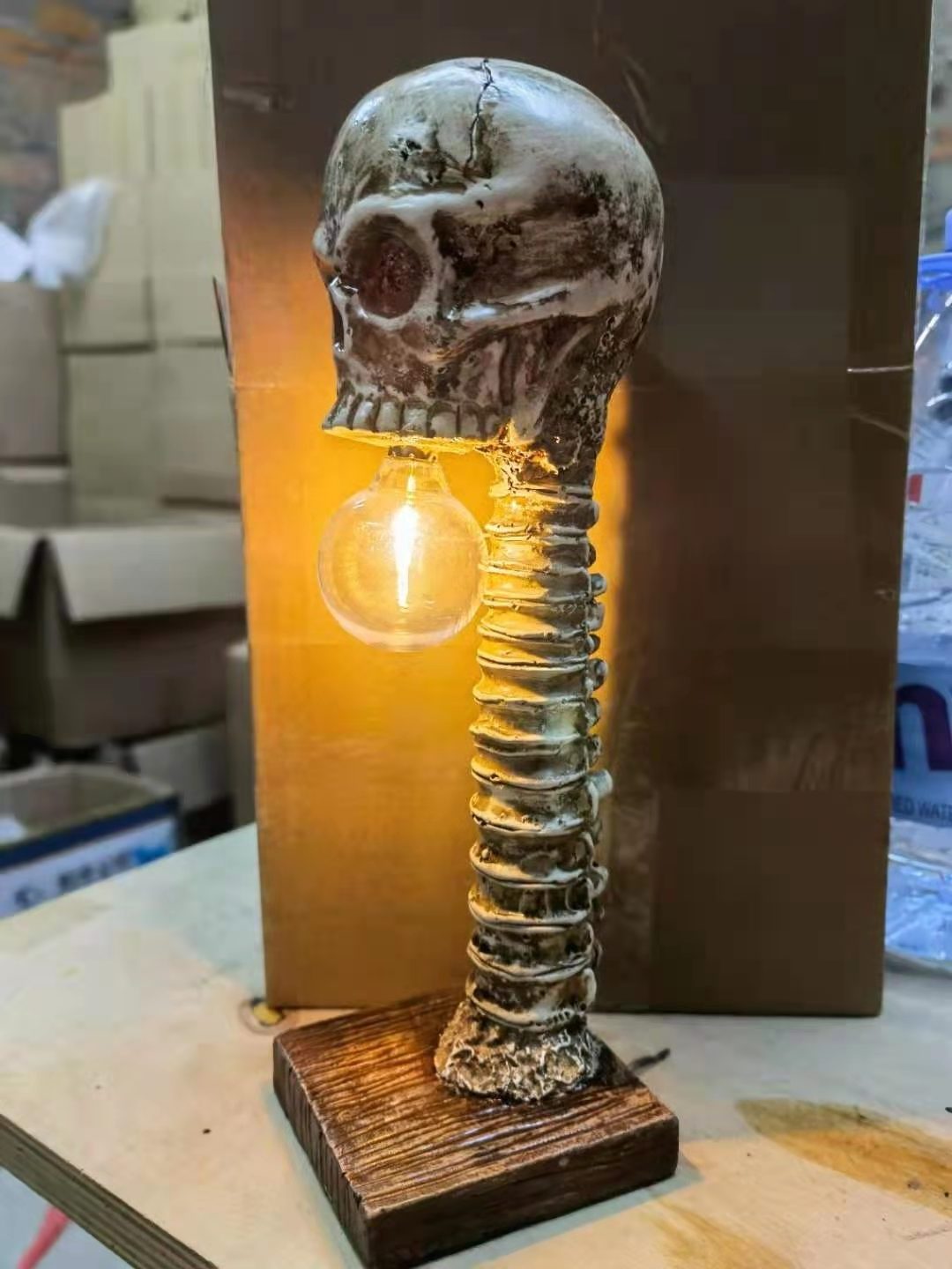 2022 Creative Halloween Decorations Solar Skulling Lamp Drop shipping