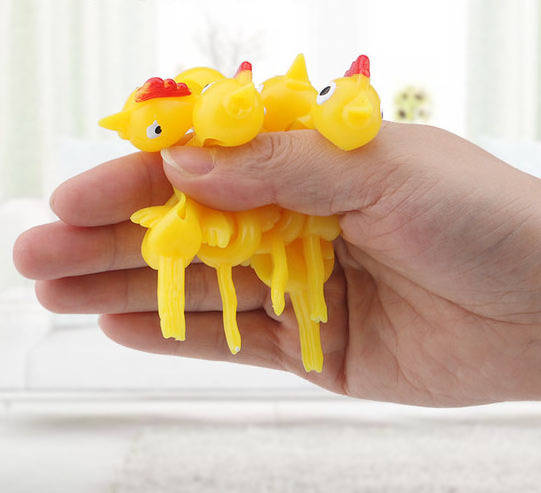 Creative finger slingshot chicks