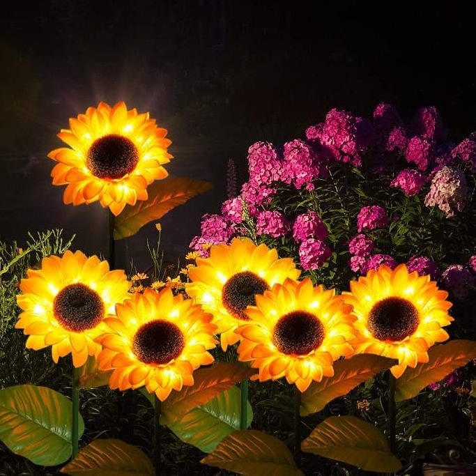 Solar Sunflower Lights Outdoor Flower Garden Stake Lights Waterproof LED Solar Powered Sunflower Light