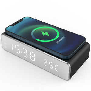 Smart Home Bedside Portable Mobile Wireless Charger LED Digital Display Wireless Charger Holder Restaurant Batteryless Charger