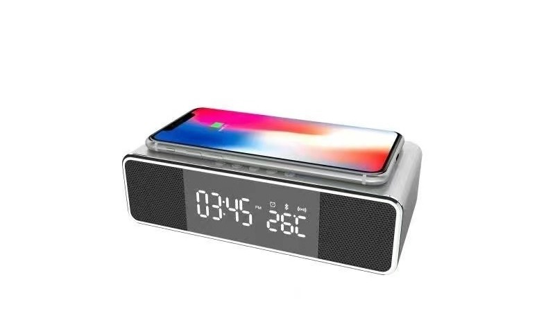 2024 Clock Bluetooth Wireless Charger Qi Fast Wireless PowerBank With Thermometer/ FM/Clock Phone Charger CE FCC ROHS