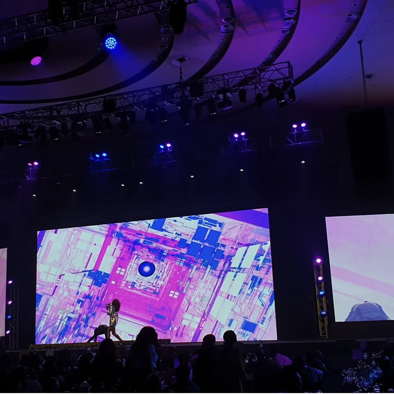 P2.6 P2.97 P3.9 P4.8 High Definition Contrast Indoor Rental LED Screen Videotron