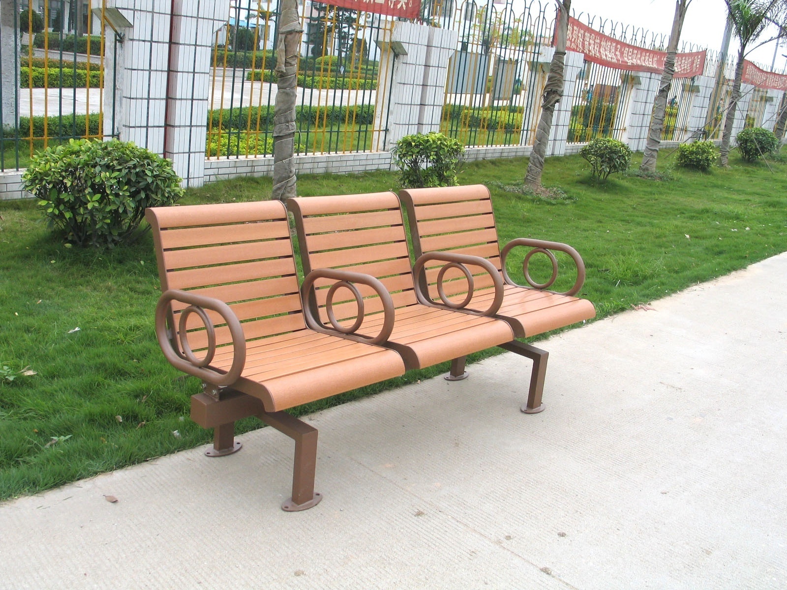 Outdoor Vintage Rustic Used Park 3 Seater Bench Cast Aluminum Legs Wooden Bench With Back