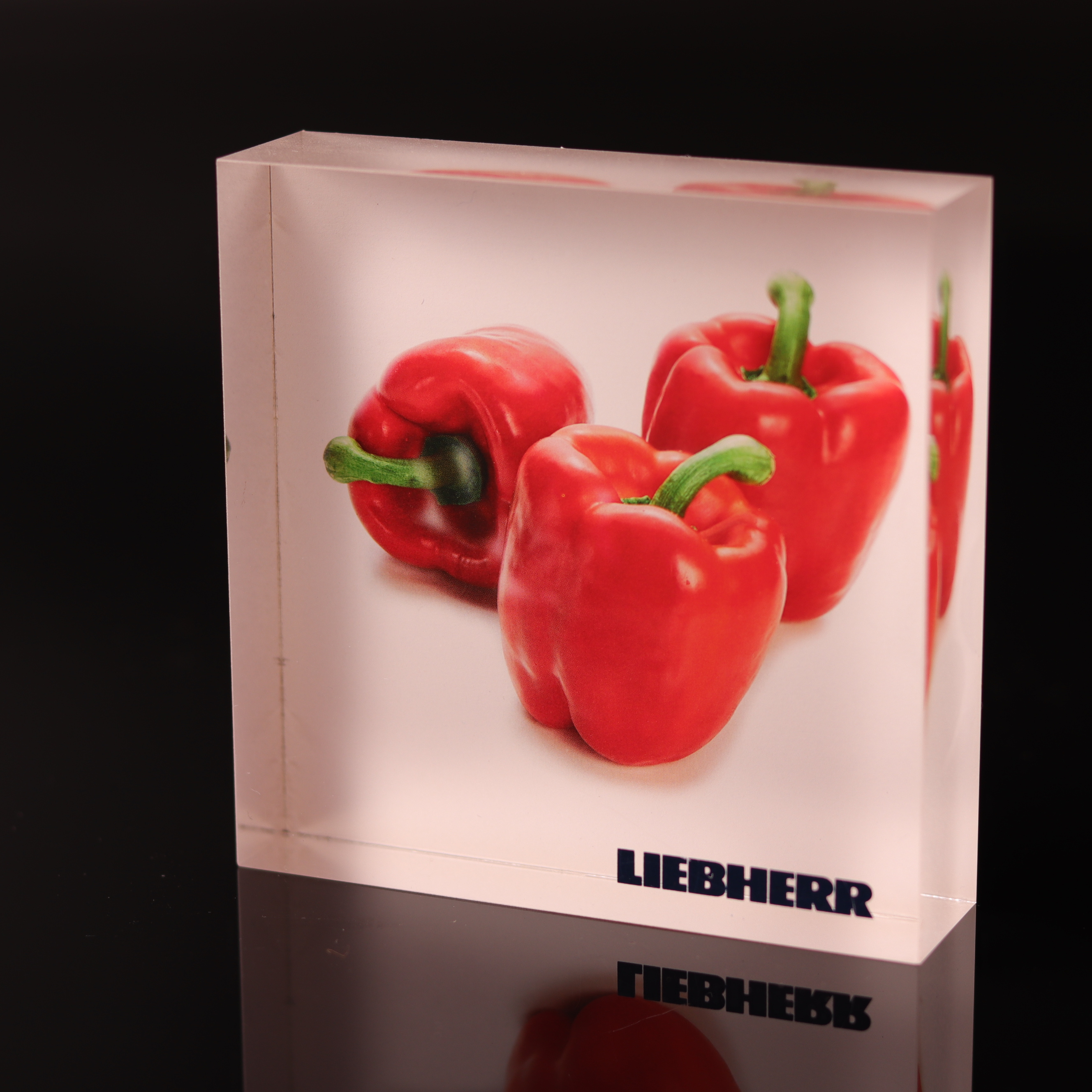 Clear Colored Acrylic Fruit Cube Photo Display Brand Plexiglass Logo Block Acrylic Photo Frames Wholesale