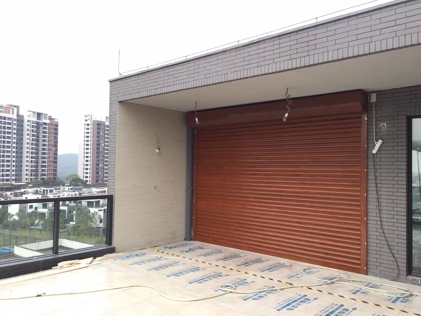 manufacturer price Sectional roller garage wood security door