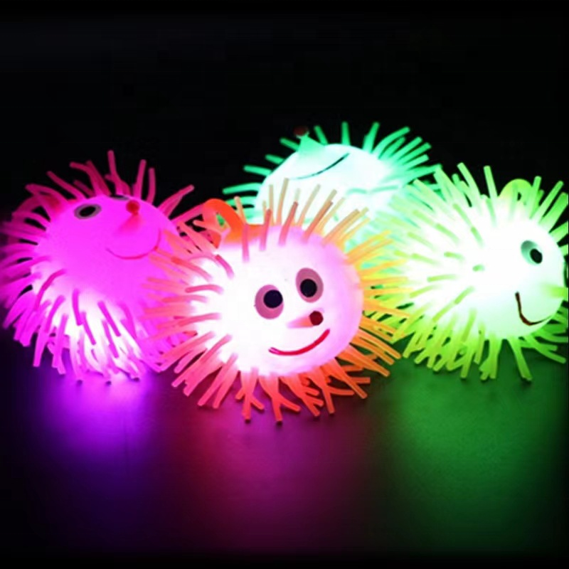 New Tpr Flashing Puffer Ball Light up YoYo Noodle Toy LED Ball for Kids Toy Soft Toy Bouncy Ball