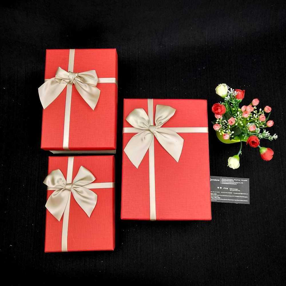 Custom Private Label cardboard paper wedding gift box packaging with ribbon