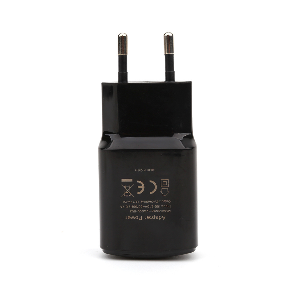 Shenzhen Manufacture OEM EU plug 24W QC3.0 Fast Charger For Wireless Charger Light