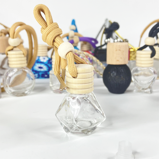 6ml Crystal Triangle Glass Essential Oil Pendant Diffuser Bottles Hanging Car Perfume Bottle