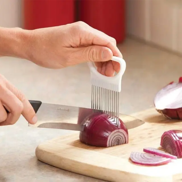 Easy Cut Onion Holder Stainless Steel Onion Cutter Slicer Vegetable Tomato Holder Cutter potato cutter kitchen accessories