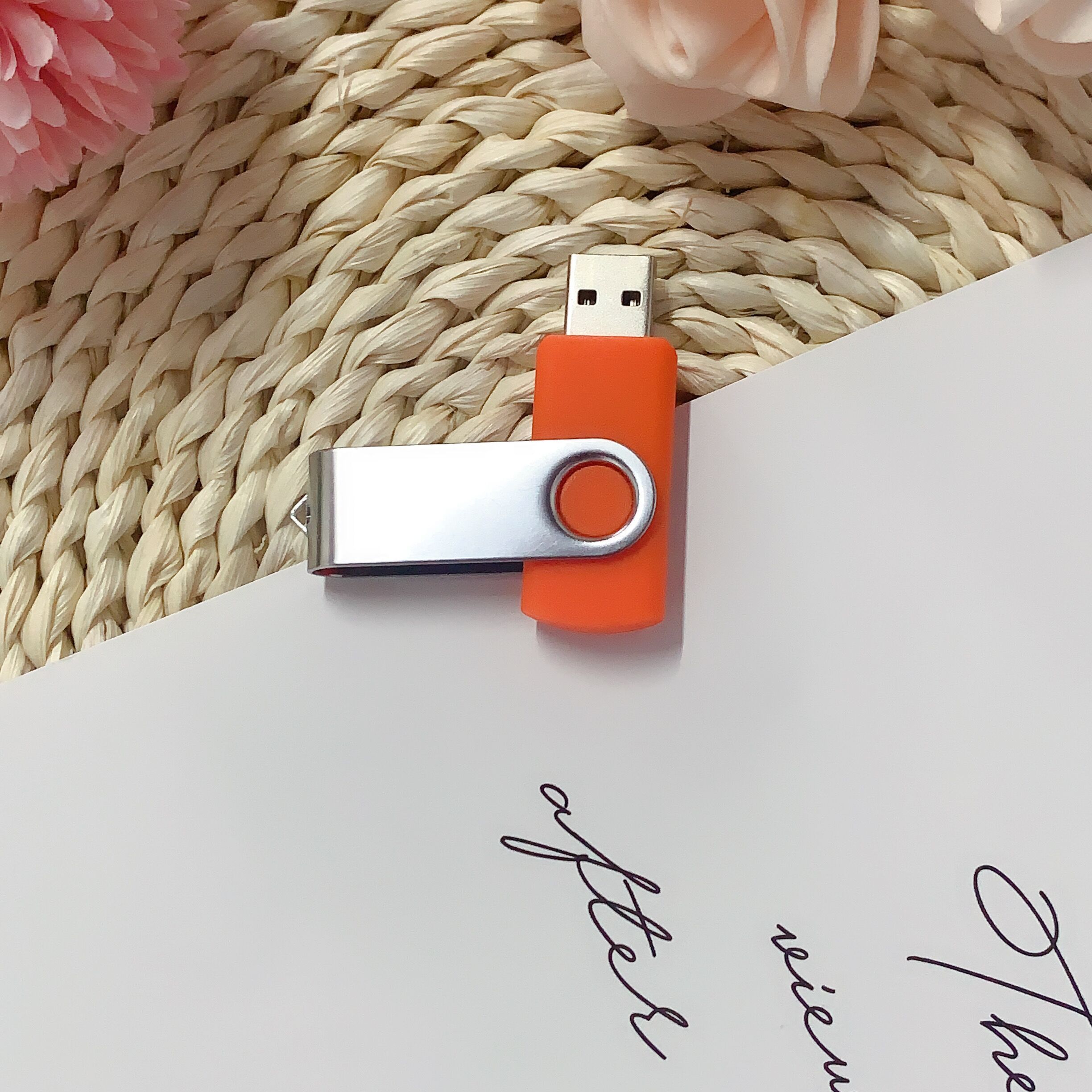 Manufacturer 2Gb 4Gb 8Gb 16GB 32Gb Swivel Usb Key 2.0 Pen drive Plastic Usb Flash Drive