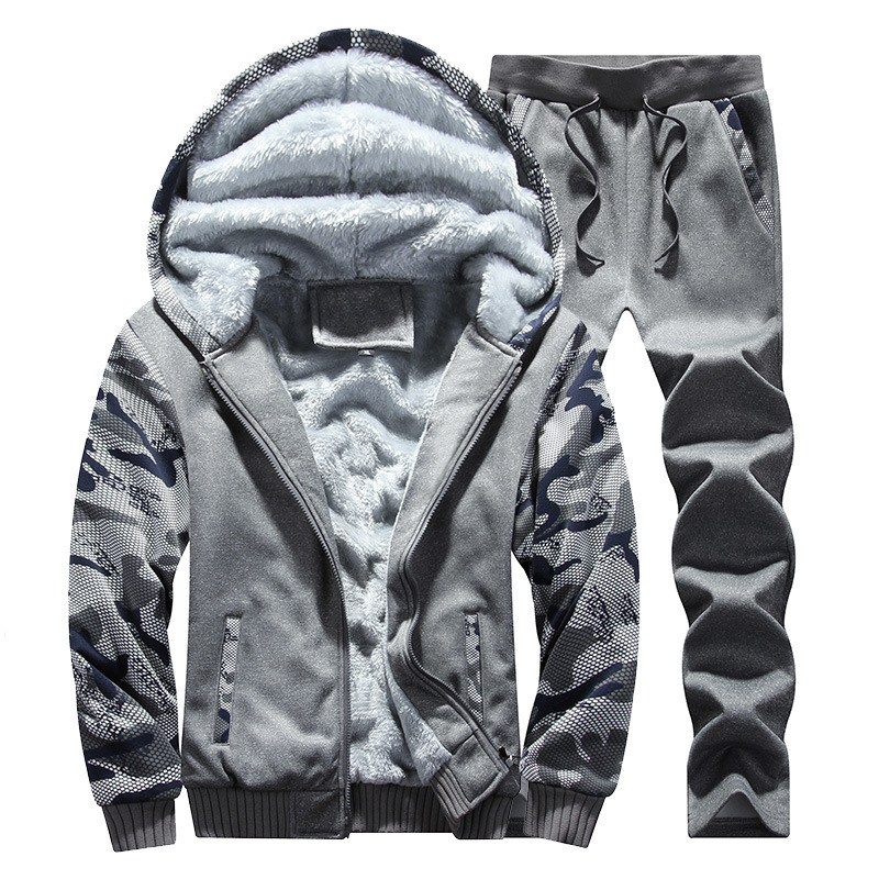 Custom Logo Designer Men's Winter Sports Wear Breathable Cotton Sweatsuit Set for Men XXL & M Size Fleece Jogging Sports Suit