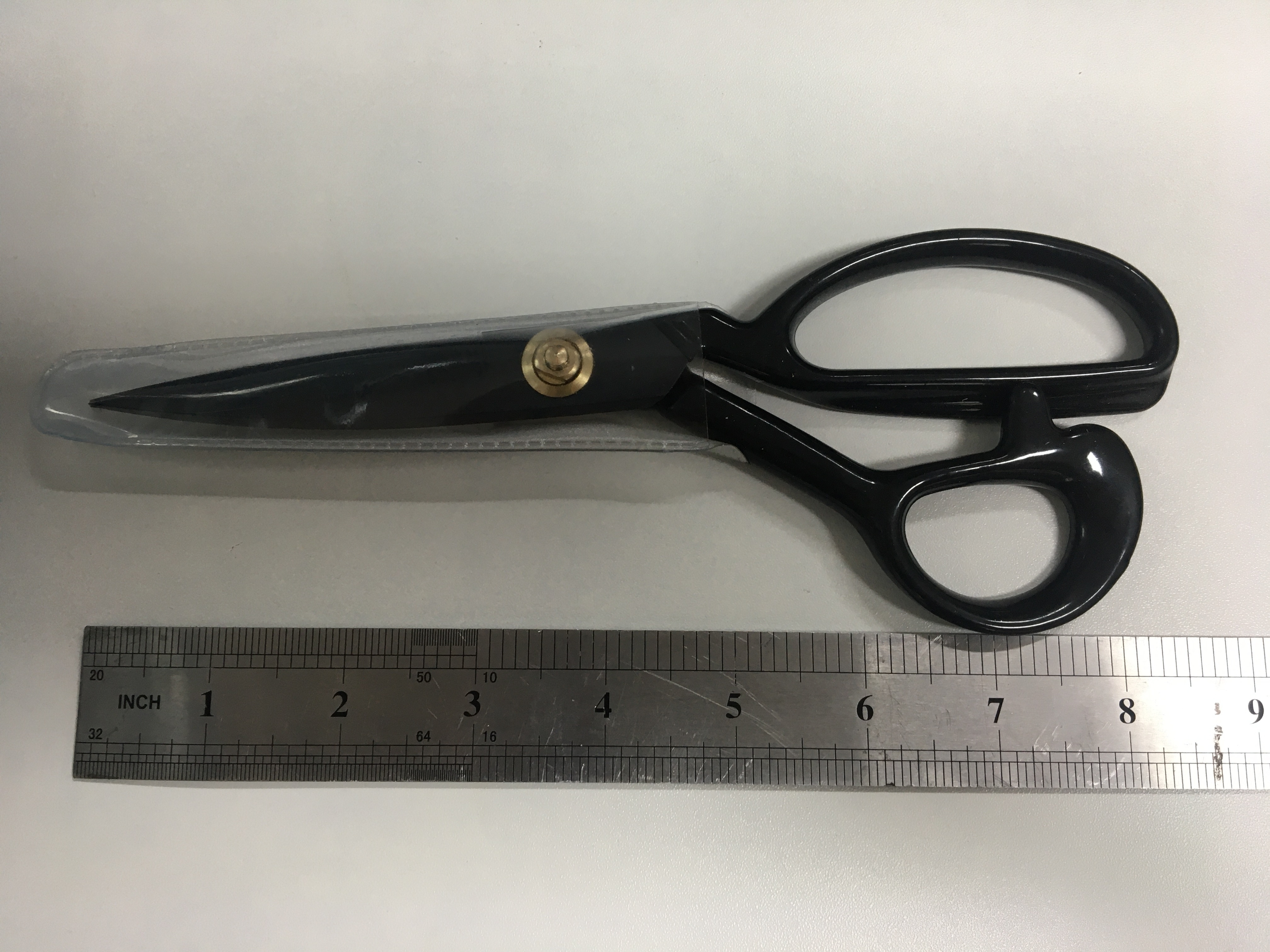 2024 high quality Steel black sewing scissors tailor anti-rust professional tailors scissor for fabric cutting