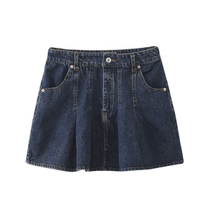 Denim blue color zipper fly side pockets pleated casual fashion mini jeans skirt for women