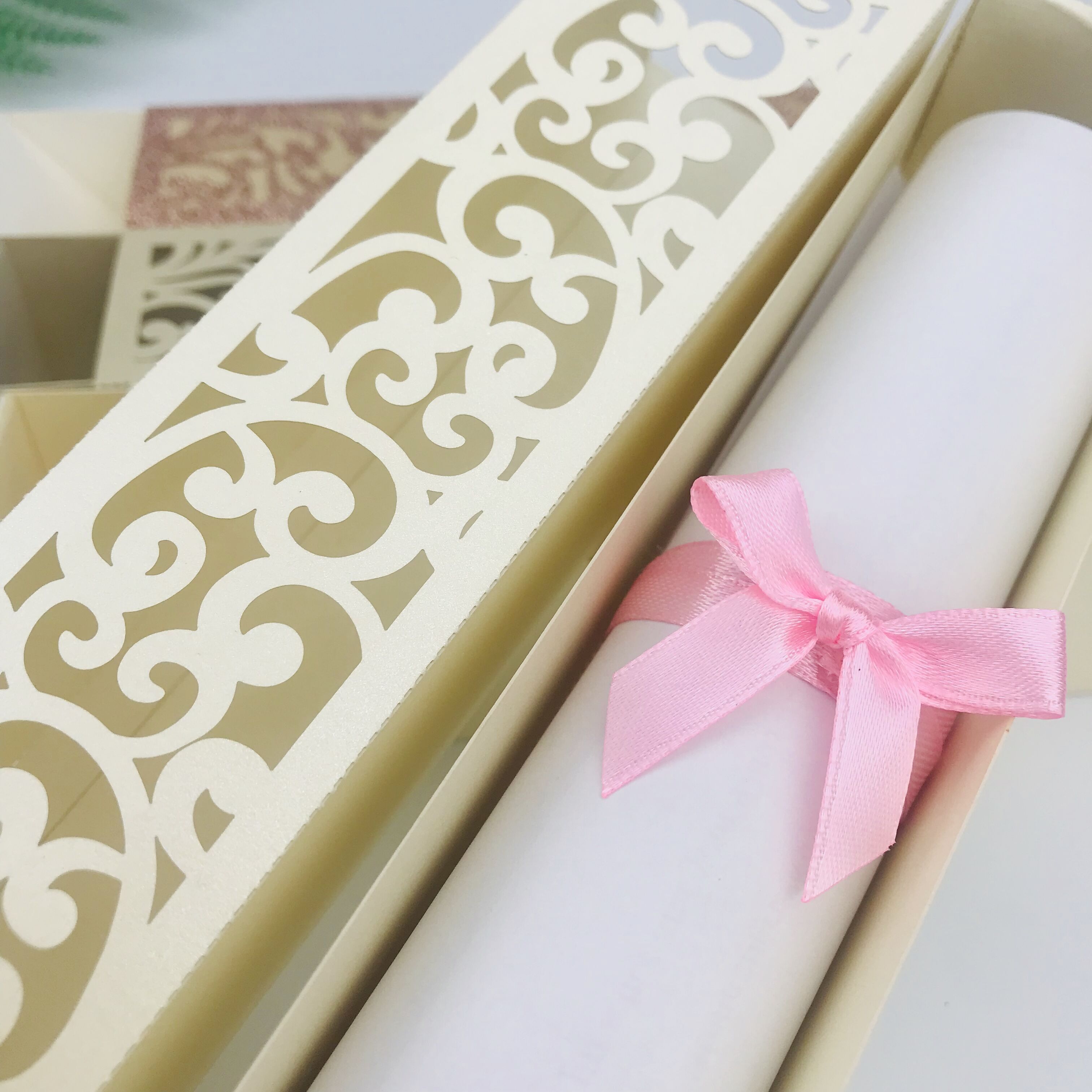 Hot Sale Laser Cut pearl paper Wedding Invitations Card Gift Use and Card Product Type roll wedding invitation card