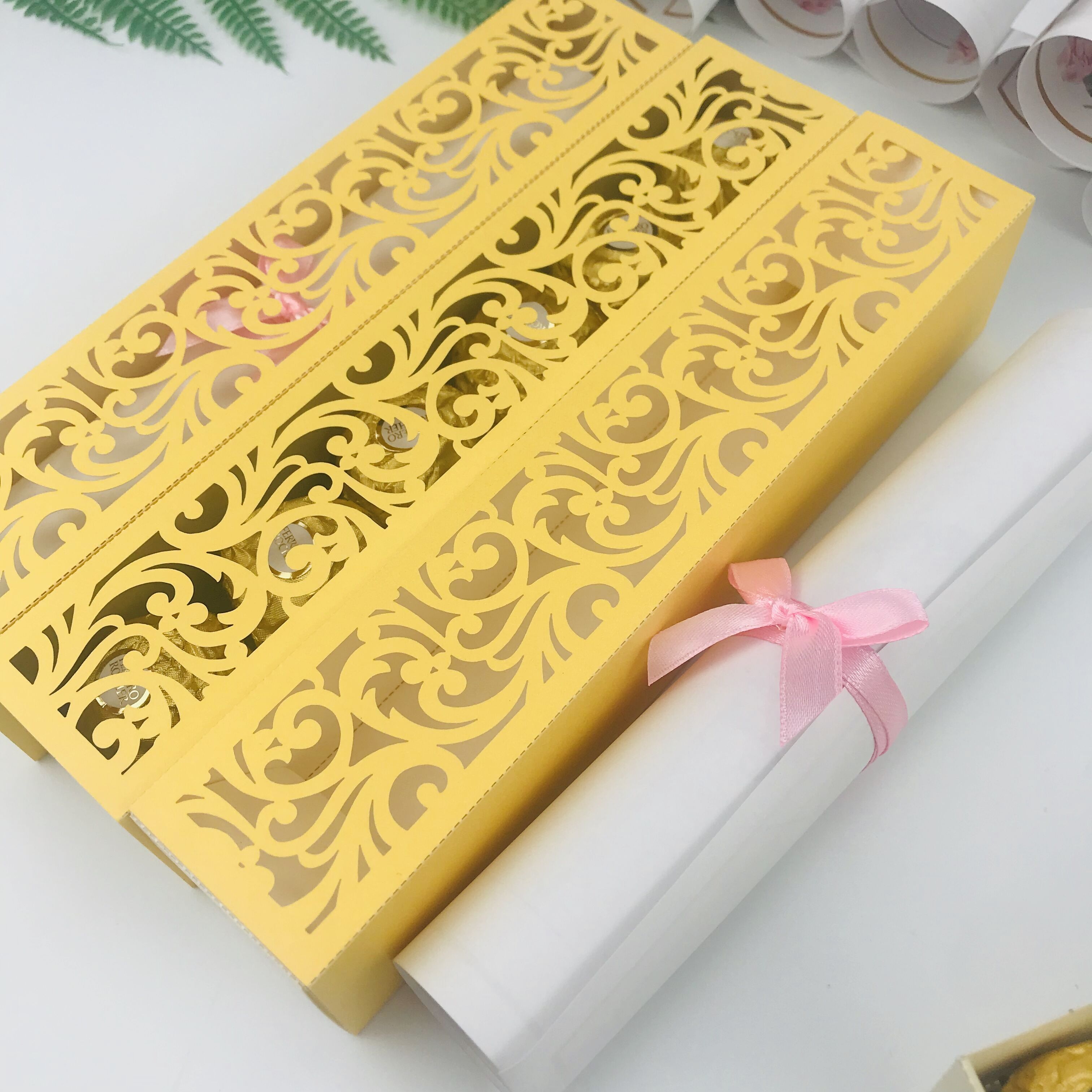 Hot Sale Laser Cut pearl paper Wedding Invitations Card Gift Use and Card Product Type roll wedding invitation card