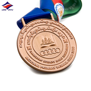 Shenzhen Longzhiyu 16 years maker customized sport medallion custom competition medals and marathon medal with ribbon