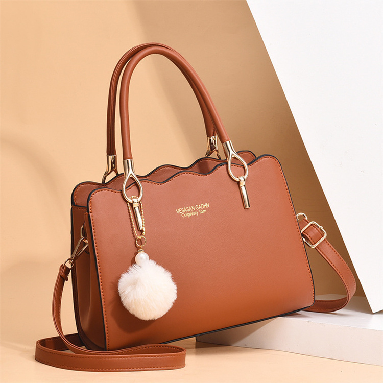 wholesale retro vintage cheap classical new fashion white luxury female handbags suppliers