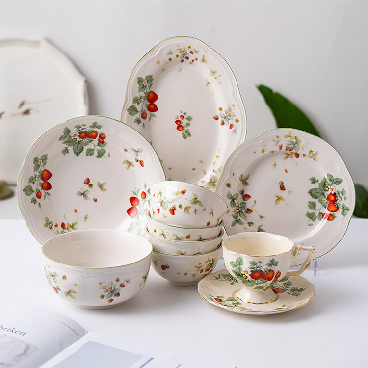 Retro Classical European Palace Style Ceramic Coffee Tea Cup and Plate Set Pot Good Looking British Fruit Tea Set