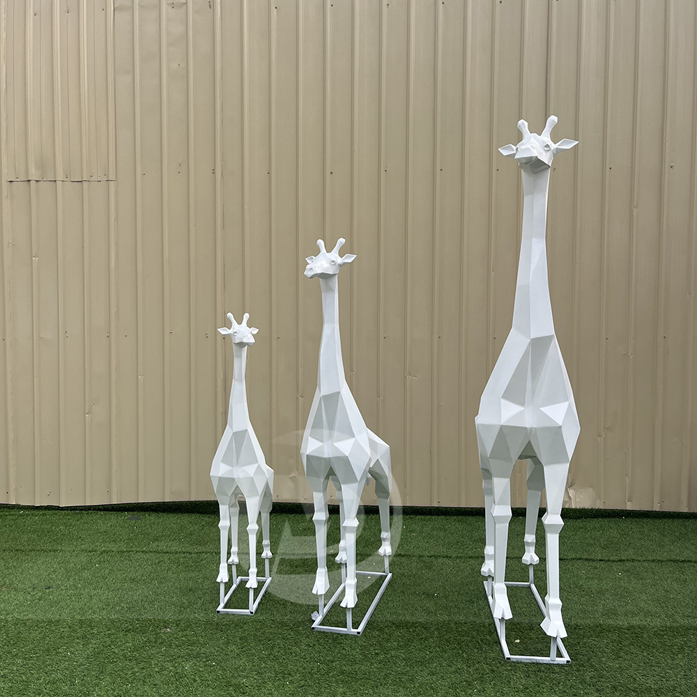 Custom OEM ODM Garden Metal Craft Large Animal Sculpture Statue Stainless Steel Life Size Outdoor Giraffe Sculptures