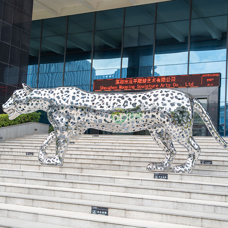 Customized Modern Outdoor Leopard Garden Hotel Animal Metal Crafts Art Decoration Abstract Cheetah Stainless Steel Sculpture