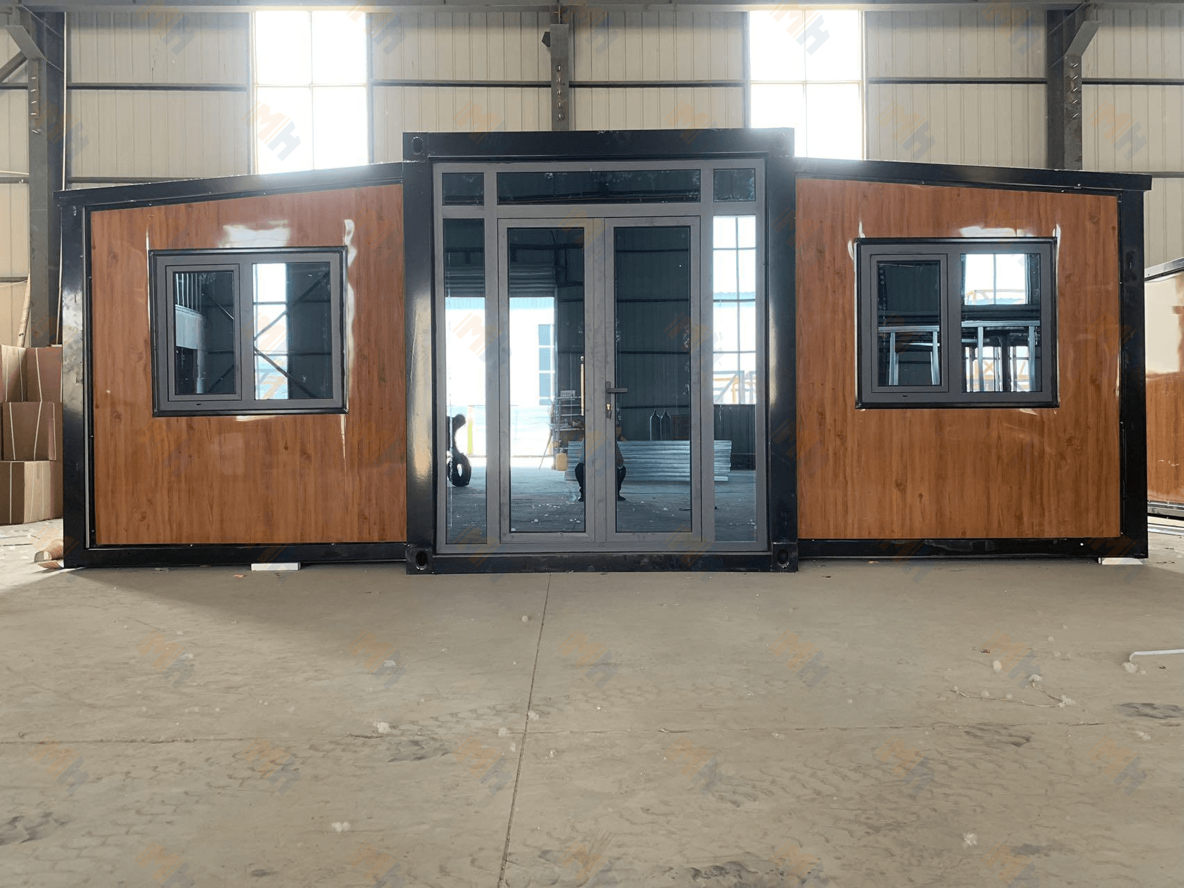 MH prefabricated tiny house 19x20 expandable prefab mobile house with bathroom 40ft expandable container house