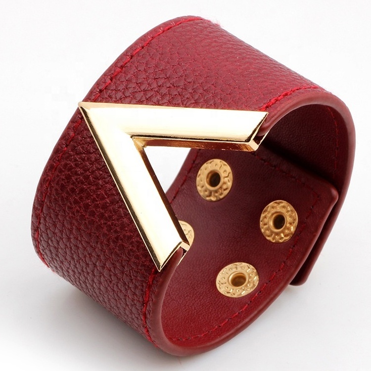 Hot Selling Jewelry Cuff Bangle Wholesale Low MOQ European American Fashion V-Shaped Women Faux Leather Bracelets