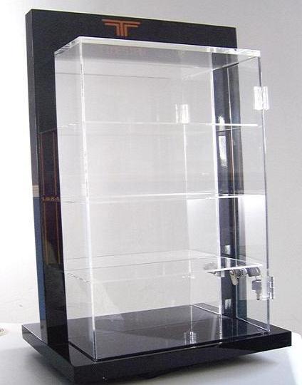 modern acrylic display case with lock and key