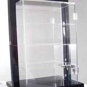 modern acrylic display case with lock and key